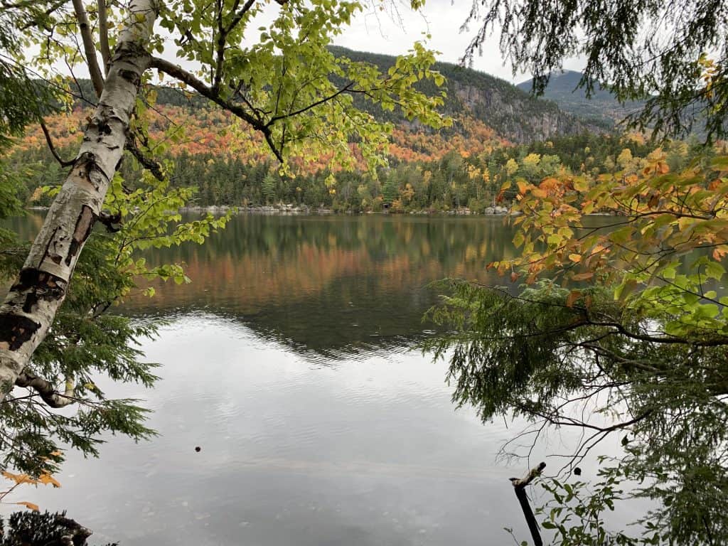Lakeside fall foliage